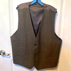 Men’s wool dress Vest size 2x, worn once